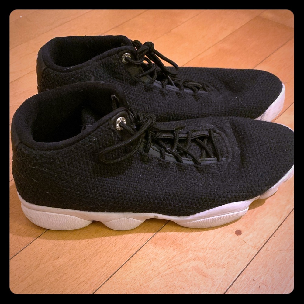 Air Jordan’s size 11 M